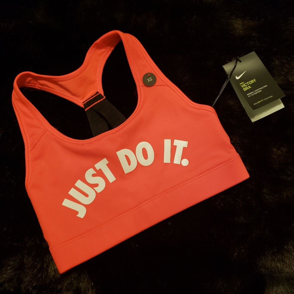 NIKE Victory Medium Support Bra - Picture 4 of 5